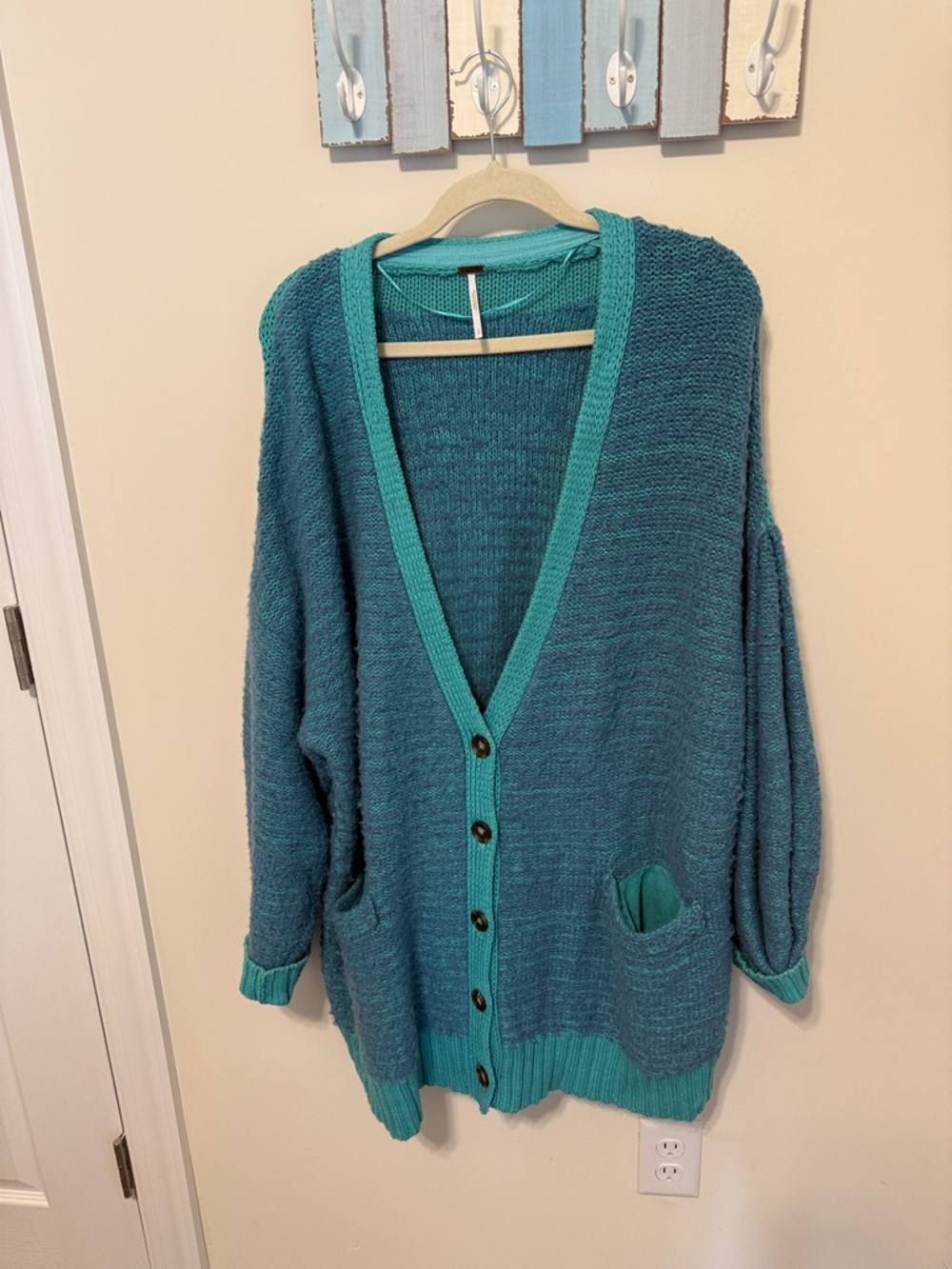 Free People Women’s Snow Drop Oversized Blue Turquoise Cardigan Sweater / Size L